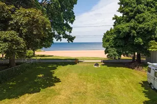 232 1st St, Menominee, MI 49858 - Photo 37