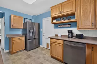 232 1st St, Menominee, MI 49858 - Photo 9