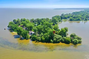 200 Lake Rd, Menasha, WI 54952 - Photo 5