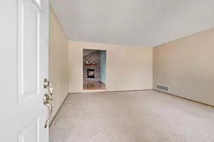 1001 S Arlington St, Appleton, WI 54915 - Photo 7