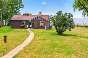 N6491 Harrison Rd, Hilbert, WI 54129 - Photo 3