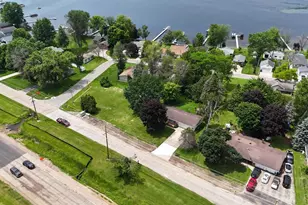 205 N Meyer St, Cecil, WI 54111 - Photo 3