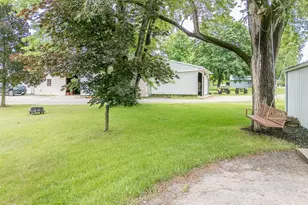 1118 Depot St, Manawa, WI 54949 - Photo 33