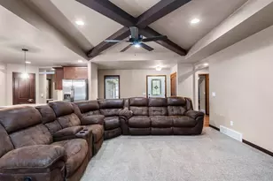 1124 Harold Dr, Menasha, WI 54952 - Photo 5