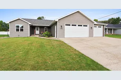 1124 Harold Drive, Menasha, WI 54952 - Photo 1
