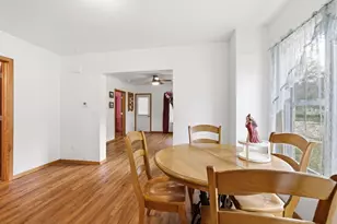 47 E 14th St, Clintonville, WI 54929 - Photo 9