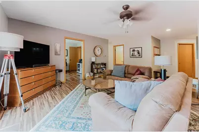 2250 Meadowbrook Court #Unit C, Oshkosh, WI 54904 - Photo 13