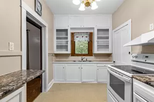 289 Ledgeview Ave, Fond du Lac, WI 54935 - Photo 9