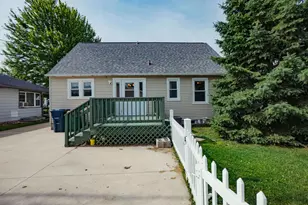 313 15th St, Fond du Lac, WI 54935 - Photo 5