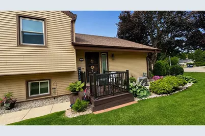 1385 W 18th Avenue #2, Oshkosh, WI 54902 - Photo 31
