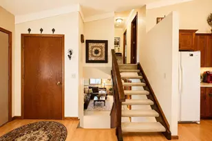 1385 W 18th Ave, Oshkosh, WI 54902 - Photo 9