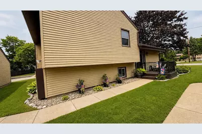 1385 W 18th Avenue #2, Oshkosh, WI 54902 - Photo 35
