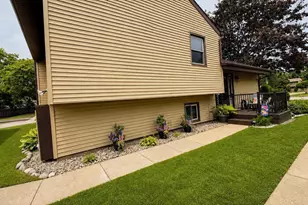 1385 W 18th Ave, Oshkosh, WI 54902 - Photo 35