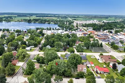 110 W Parker Street, Weyauwega, WI 54983 - Photo 3