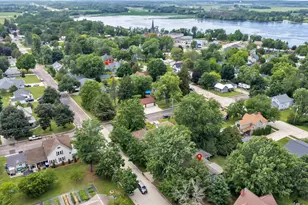 110 W Parker St, Weyauwega, WI 54983 - Photo 33