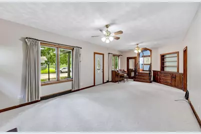 110 W Parker Street, Weyauwega, WI 54983 - Photo 5