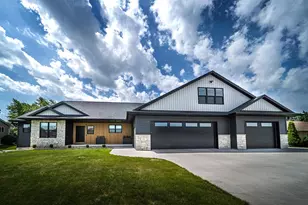 805 E Evergreen Dr, Kaukauna, WI 54130 - Photo 41