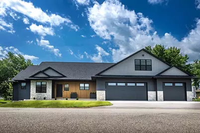 805 E Evergreen Drive, Kaukauna, WI 54130 - Photo 3