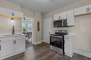 308 4th St, Neenah, WI 54956 - Photo 21