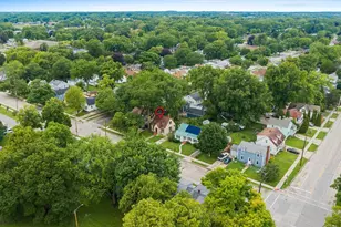 225 Gray St, Green Bay, WI 54303 - Photo 3