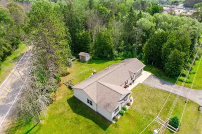 180 Chicago Court, Peshtigo, WI 54157 - Photo 3