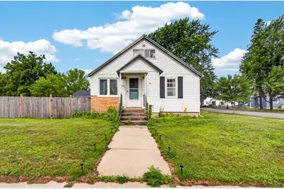 301 Burns Street, Marinette, WI 54143 - Photo 1