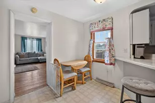 301 Burns St, Marinette, WI 54143 - Photo 9