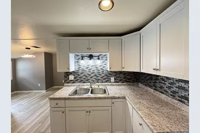803 Demarest Avenue, Waupaca, WI 54981 - Photo 3