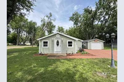 803 Demarest Avenue, Waupaca, WI 54981 - Photo 15