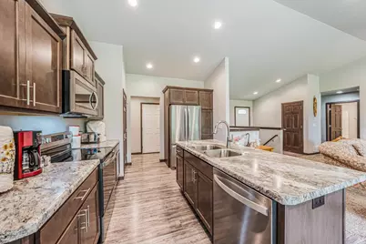 1532 Liberty Avenue, Neenah, WI 54956 - Photo 9
