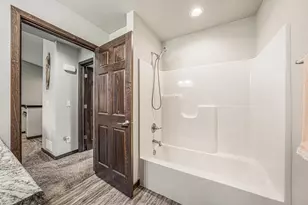 1532 Liberty Ave, Neenah, WI 54956 - Photo 21
