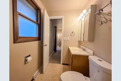 1000 W Browning Street, Appleton, WI 54914 - Photo 9