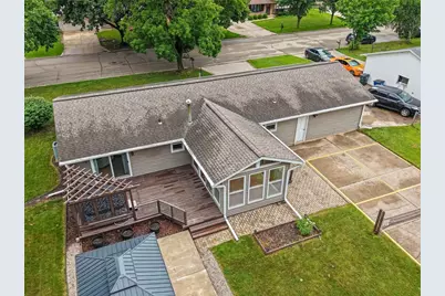 1203 Valley View Road, Green Bay, WI 54304 - Photo 73