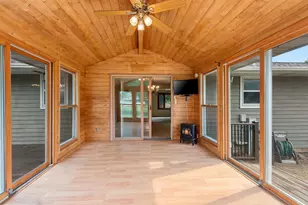1203 Vly Vw Rd, Green Bay, WI 54304 - Photo 15