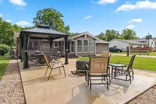 1203 Vly Vw Rd, Green Bay, WI 54304 - Photo 57
