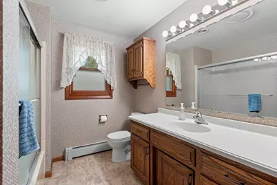1203 Valley View Road, Green Bay, WI 54304 - Photo 23