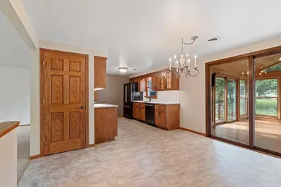 1203 Valley View Road, Green Bay, WI 54304 - Photo 13