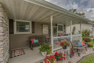 2112 S Oneida St, Green Bay, WI 54304 - Photo 3