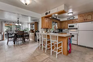 2112 S Oneida St, Green Bay, WI 54304 - Photo 11