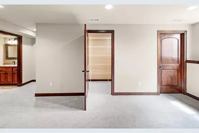 1270 Cameron Circle, Neenah, WI 54956 - Photo 27