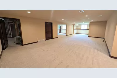 1270 Cameron Circle, Neenah, WI 54956 - Photo 33