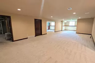 1270 Cameron Cir, Neenah, WI 54956 - Photo 33