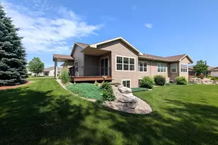 1270 Cameron Cir, Neenah, WI 54956 - Photo 37