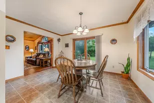 W6674 Cedar Ridge Dr, Appleton, WI 54915 - Photo 11