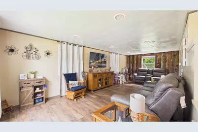 4020 N Ballard Road, Appleton, WI 54913 - Photo 7
