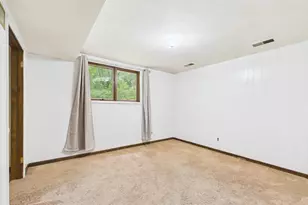 2450 Brenner Pl, Green Bay, WI 54301 - Photo 33