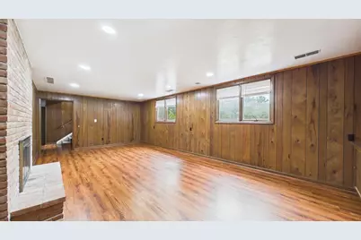2450 Brenner Place, Green Bay, WI 54301 - Photo 31