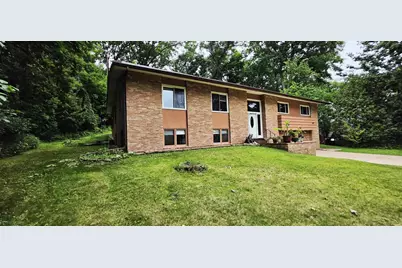 2450 Brenner Place, Green Bay, WI 54301 - Photo 3