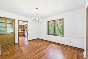 2450 Brenner Pl, Green Bay, WI 54301 - Photo 9