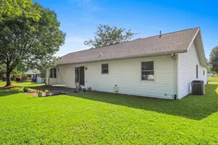 300 Rosemary Dr, Pulaski, WI 54162 - Photo 3